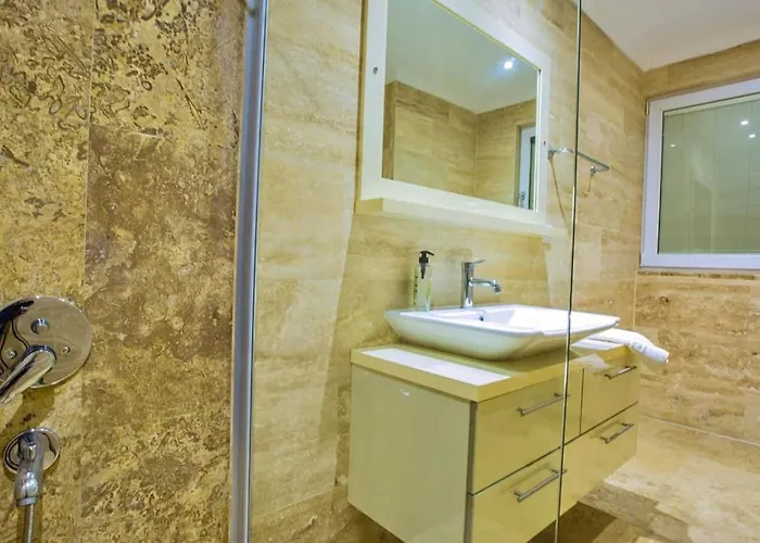 Willa Kiziltas 6 Bedroom Seaview With Private Pool Hot Tub *