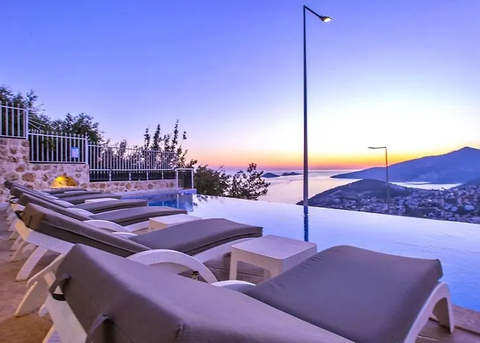 别墅 Kiziltas 6 Bedroom Seaview With Private Pool Hot Tub